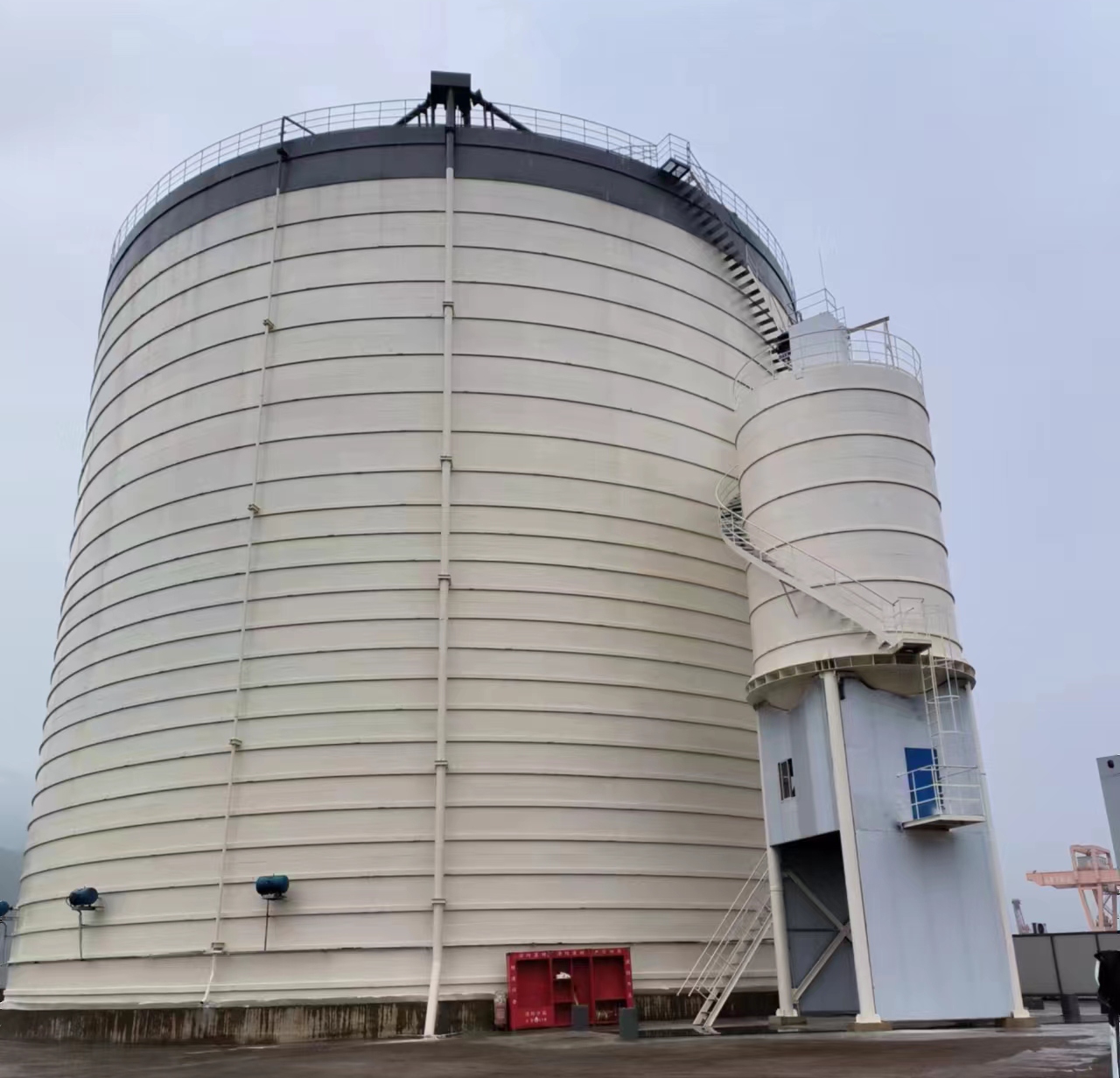 龙凤10万吨水泥钢板库